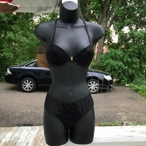 NWOT Journelle Black bra and panty set 32B/ Small